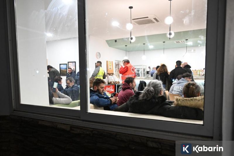 Kecelakaan Beruntun 100 Kendaraan Terjadi Karena Badai Salju di Michigan