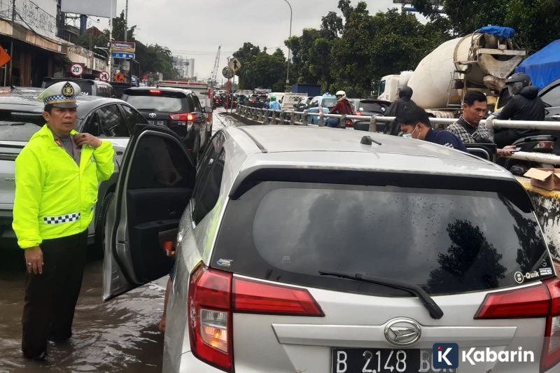 Hingga Kamis petang, Banjir di Jakarta Rendam 80 RT dan 23 Ruas Jalan