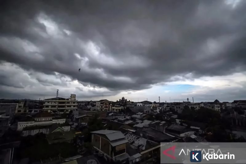 Hari Ini Jakarta Akan Diselimuti Awan Tebal