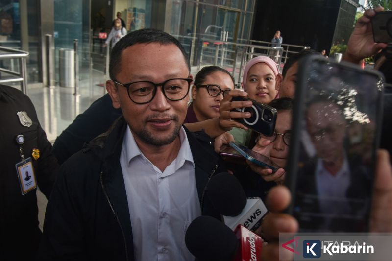 Trump Klaim Bisa “Ambil Alih” Kuba