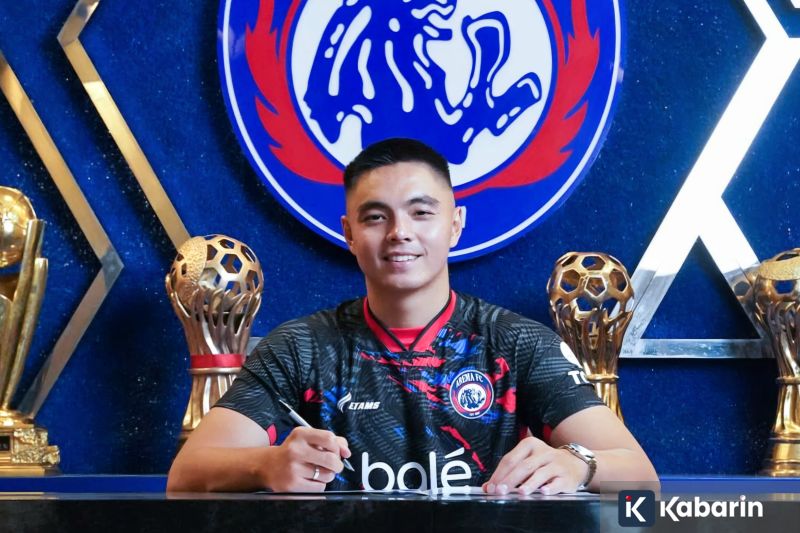 Arema Pinjam Gianluca Pandeynuwu dari Persis Solo