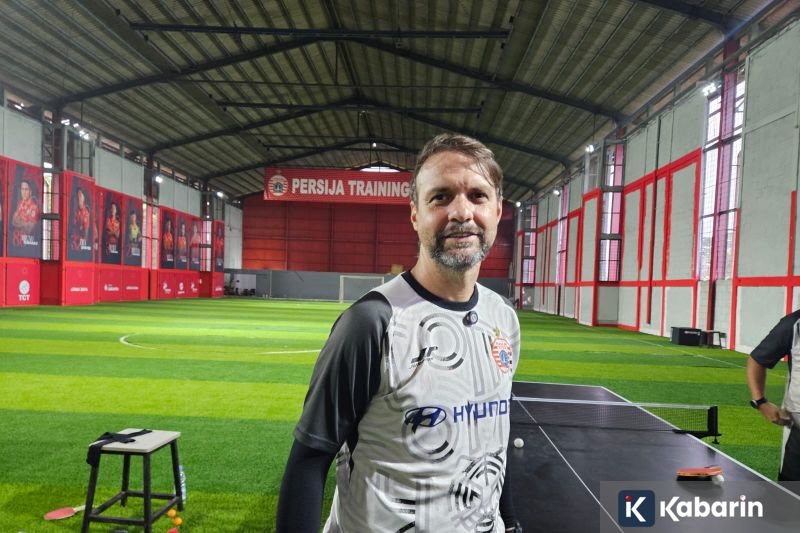 Herdman Tur ke Klub-klub Liga Indonesia Demi Pantau Calon Pemain Timnas