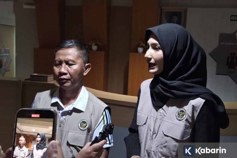 Ratusan Warga Kebon Pala Ngungsi Akibat Banjir Setinggi Dua Meter