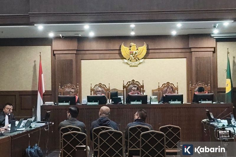 MK Tolak Gugatan soal Kepastian Hukum Pernikahan Beda Agama
