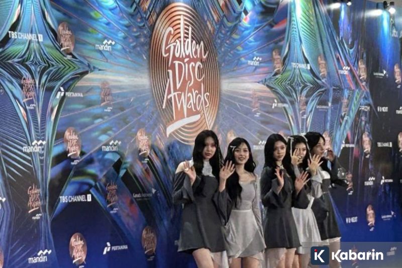 Ariana Grande Siap Comeback dengan Rilis Album Baru Berjudul “Petal” 