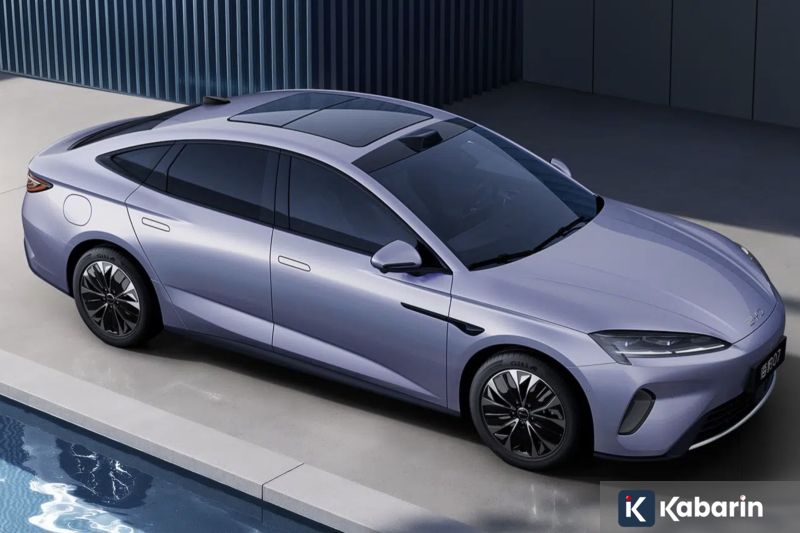 Rihanna Kasih Sinyal Garap Lagu Baru Setelah Balik ke Studio Rekaman