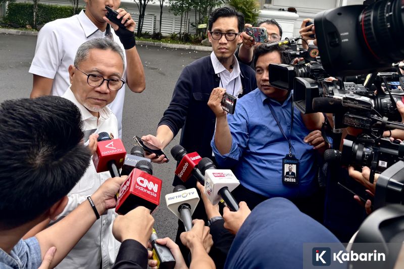 Prabowo Minta Zulhas Pastikan Harga Sembako Stabil Hingga Lebaran