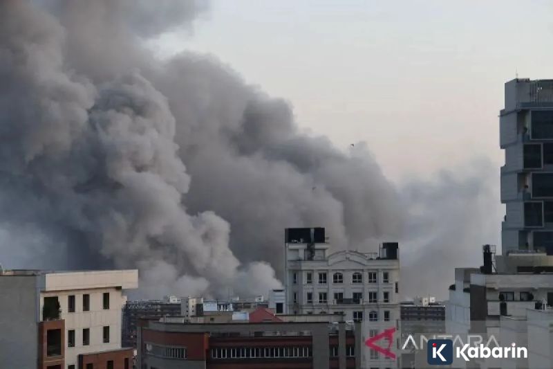 Macron Serukan Gencatan Senjata Sementara di Timteng Saat Momen Idul Fitri