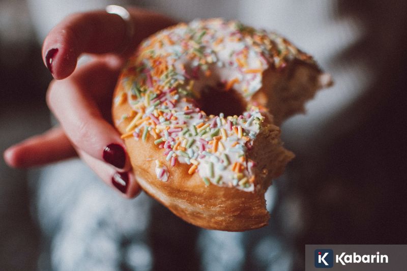 6 Bahan "Red Flag" yang Sering Ngumpet di Camilan Favorit Kamu