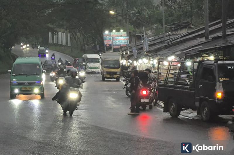 Iran Diduga Serang Kapal Kargo Berbendera Singapura di Selat Hormuz