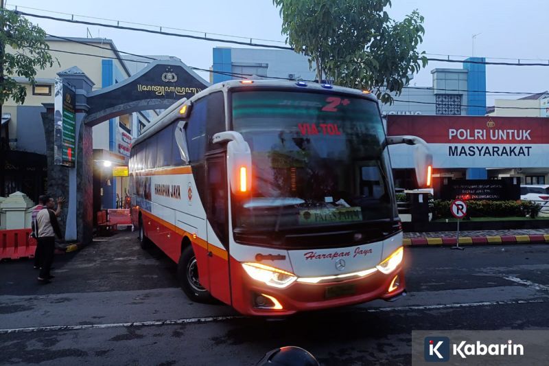 Chen, Baekhyun, dan Xiumin Dikabarkan Ingin Akhiri Kontrak dengan INB100