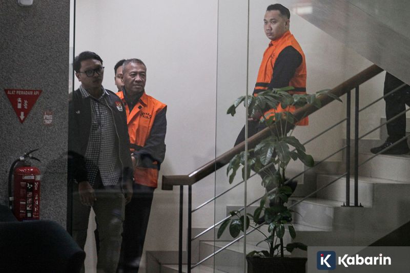 KPK Pulangkan 11 Pejabat Tulungagung Usai Pemeriksaan Saksi Selesai