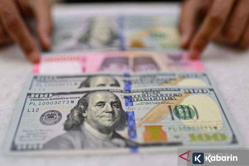 IHSG Melemah saat Pasar Bersikap "Wait and See" Kebijakan BI