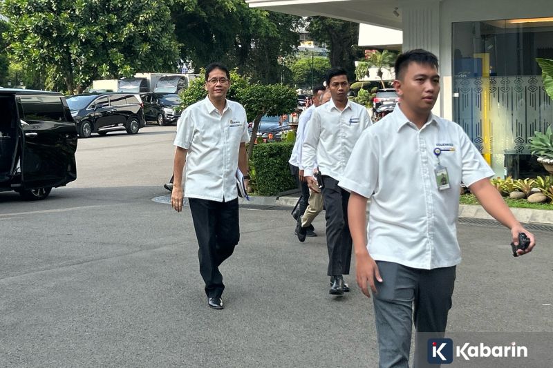 Rupiah Melemah ke Rp17.668 per Dolar AS