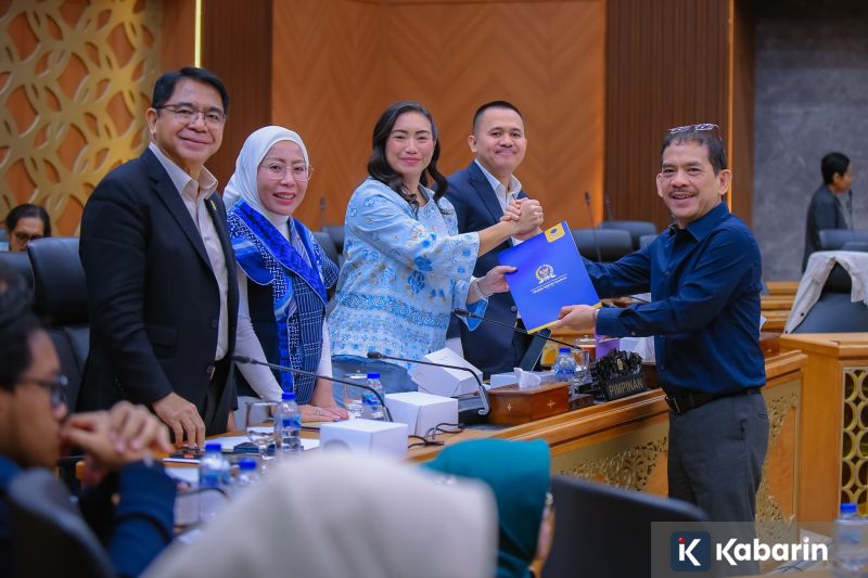 Menhub Ungkap Kronologi Kecelakaan Kereta di Stasiun Bekasi Timur