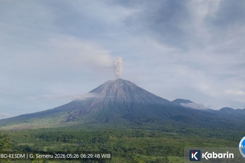 Semeru Erupsi Lima Kali Pagi Ini, Tinggi Letusan hingga 1.000 Meter