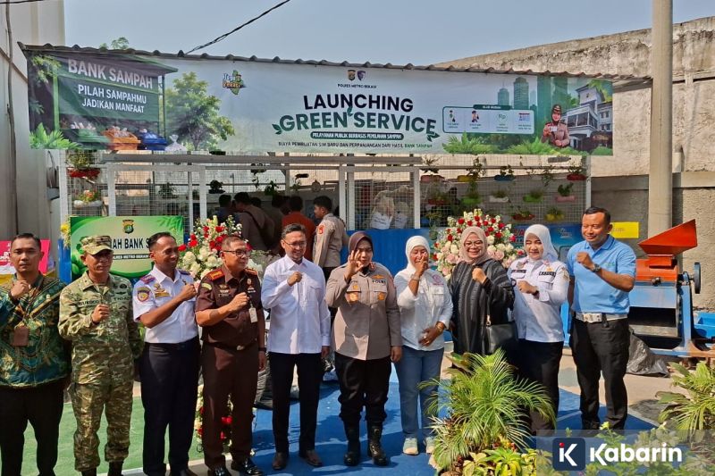 Putri KW Ubah Pola Permainan untuk Kalahkan Michelle Li