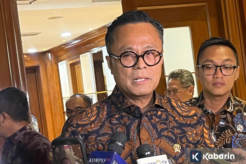 Prabowo: Presiden Harus Beri Contoh Pakai Mobil Buatan Anak Bangsa
