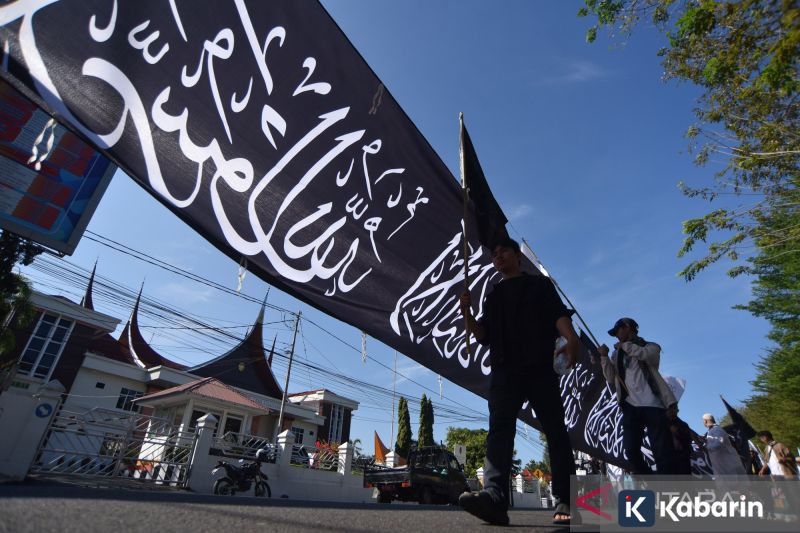 Pramono Tegaskan Gembok Cinta Jakarta Bukan Dibangun di JPO