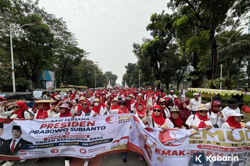 Kelompok Emak Muda Bersatu Sampaikan Delapan Poin dalam Aksi Damai di Monas