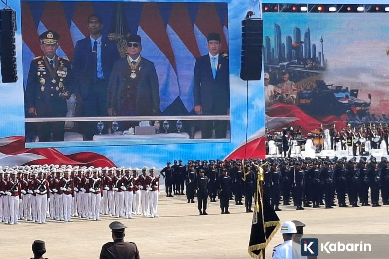 Helikopter Dikerahkan untuk Padamkan Kebakaran di TPA Jatiwaringin