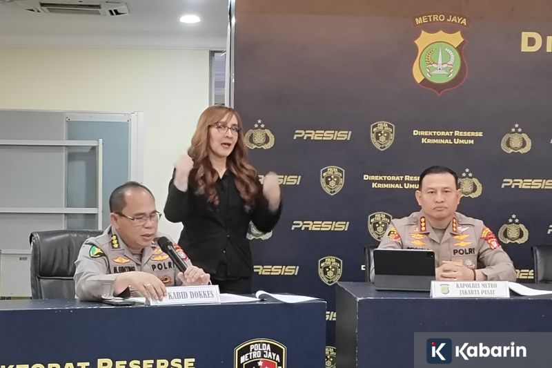 Cut Keke dan Diana Pungky Gabung di Film 5 cm Revolusi Hati