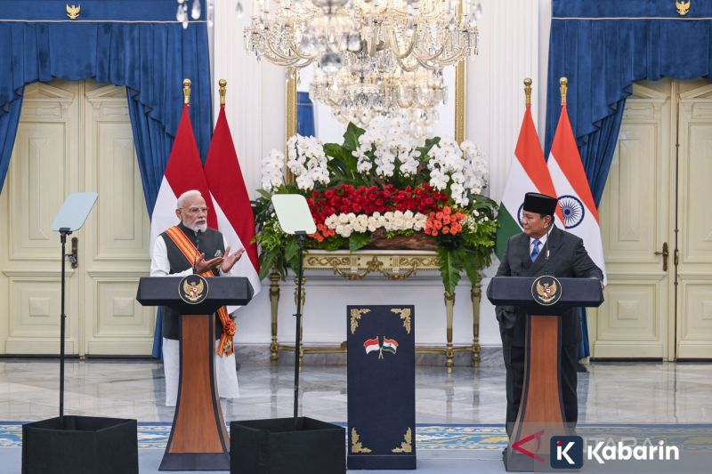 Media AS: IRGC Tembakkan Rudal ke Kapal Komersial di Selat Hormuz